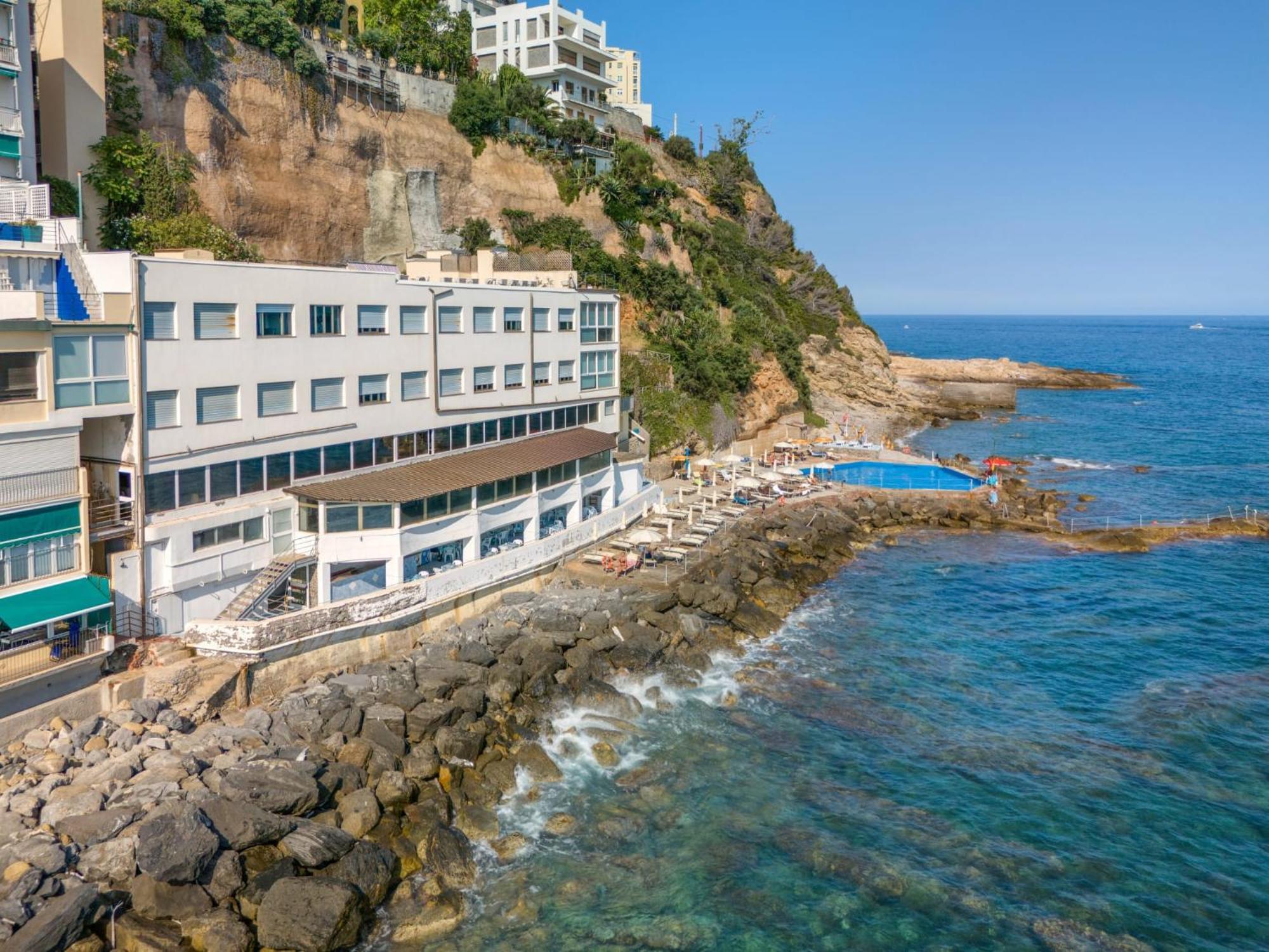 Hotel La Perla Del Capo Ospedaletti Exterior photo